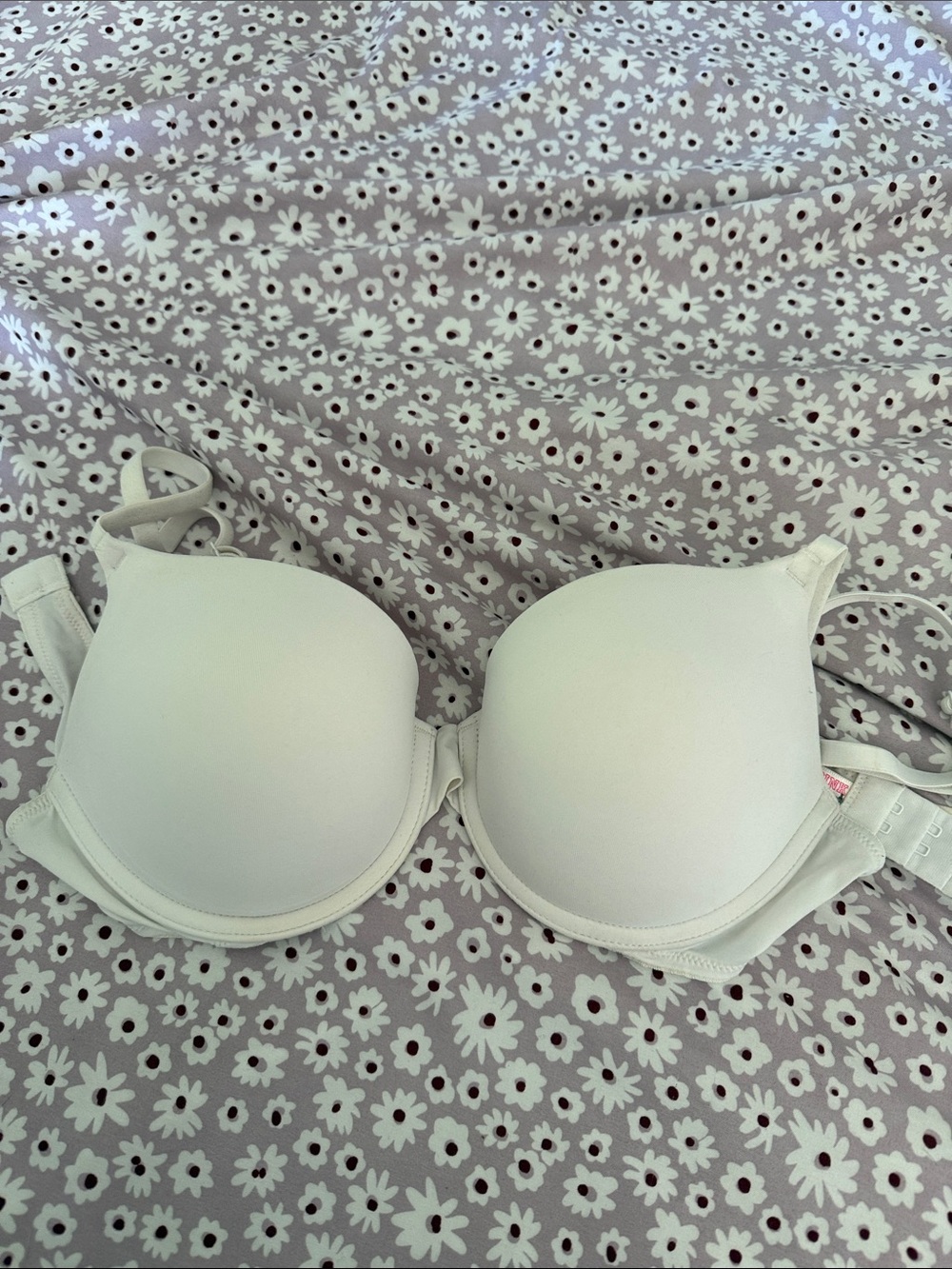 Victoria's Secret Cream Padded T-Shirt Bra